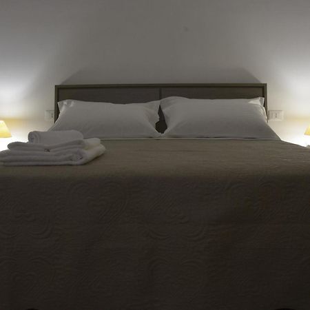 Baia Dell'Orso Bed and Breakfast Torre dell'Orso Buitenkant foto
